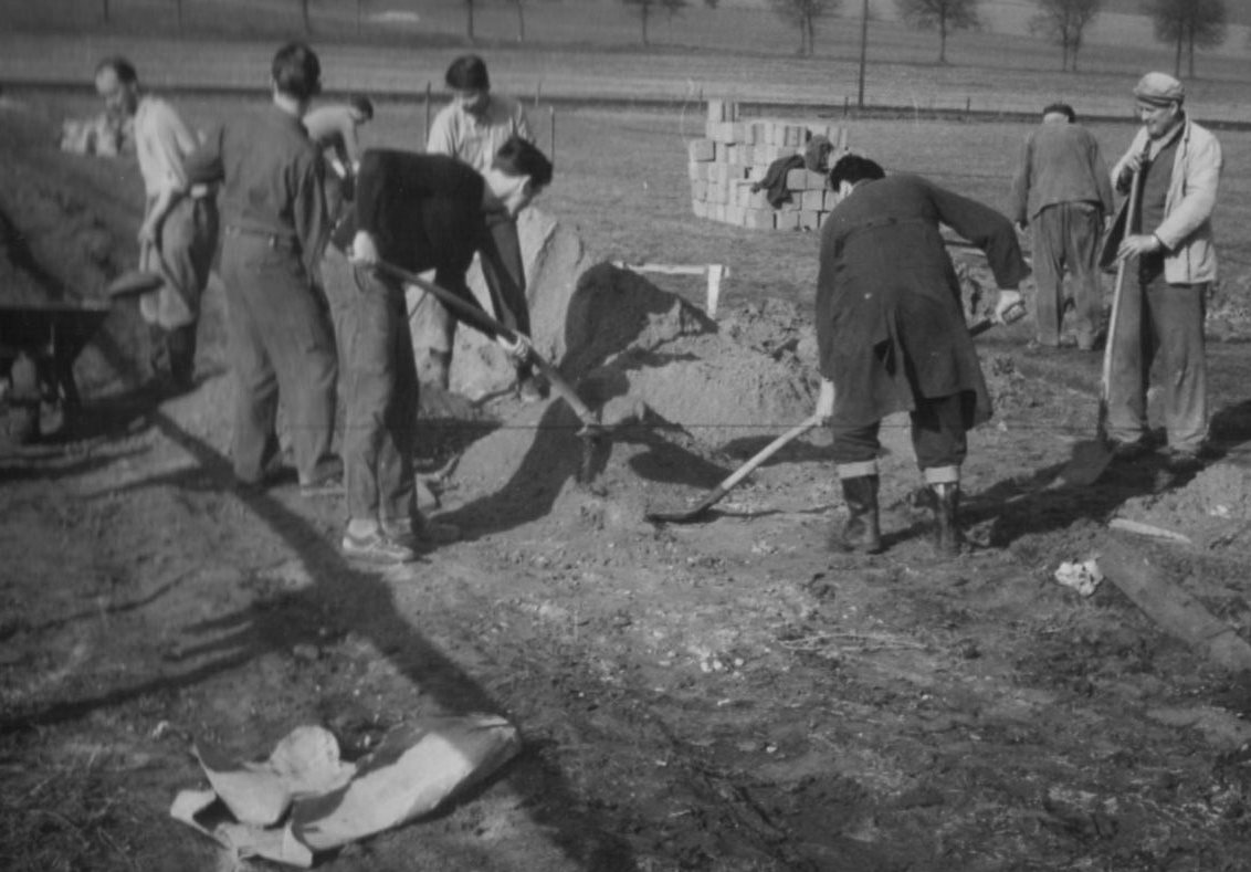 Fuball 1963b Sportplatz