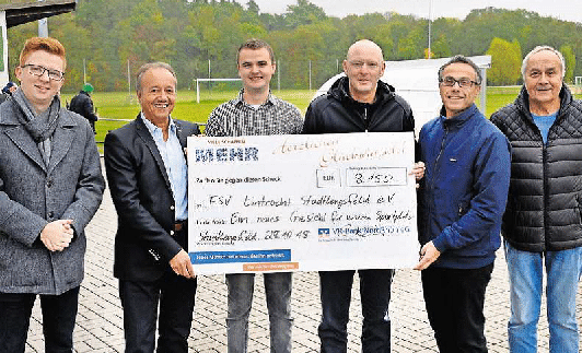 Fu�ball 2018 Raiffeisen scheck