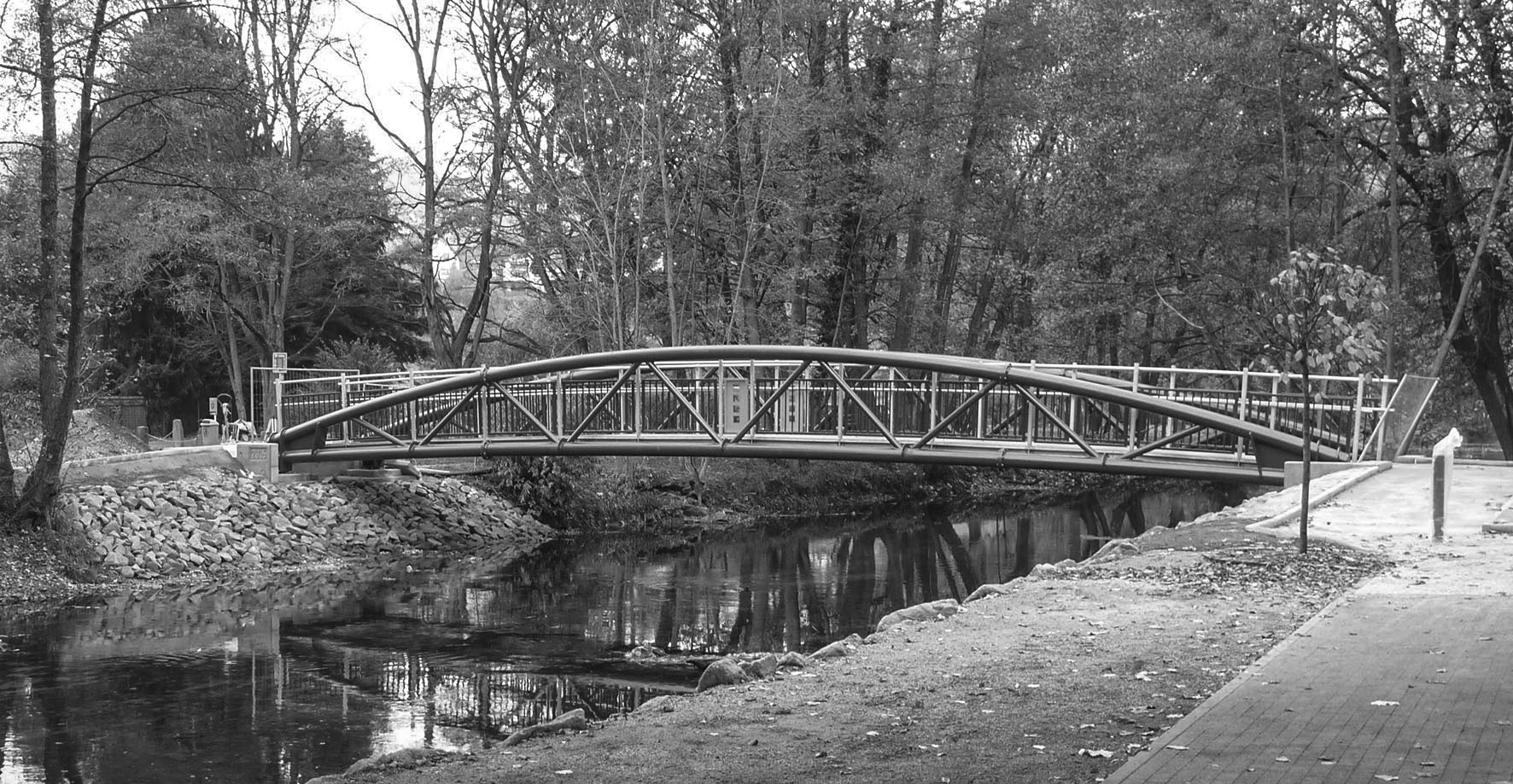 Abbildung 33 F��g�ngersteg �ber die Felda, 2015